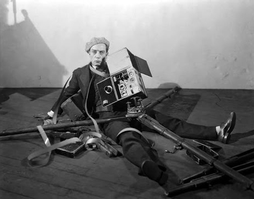 image du film COMPRESSION THE CAMERAMAN DE BUSTER KEATON ET EDWARD SEDGWICK.