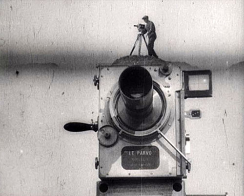 image du film COMPRESSION L'HOMME  LA CAMRA DE DZIGA VERTOV.