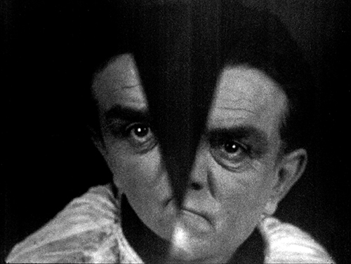 image du film COMPRESSION LA COQUILLE ET LE CLERGYMAN DE GERMAINE DULAC.