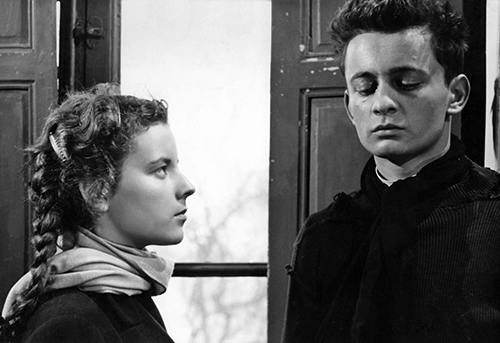 image du film COMPRESSION JOURNAL D'UN CUR DE CAMPAGNE DE ROBERT BRESSON.