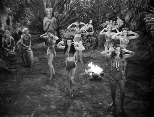 image du film COMPRESSION SHE DEMONS DE RICHARD E CUNHAS.
