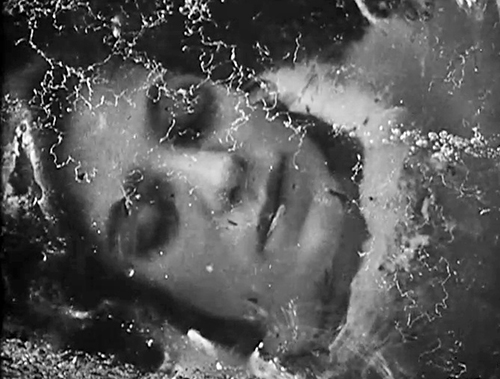 image du film COMPRESSION DIE WEIE HLLE VOM PIZ PAL DE ARNOLD FANCK ET GEORG WILHELM PABST.