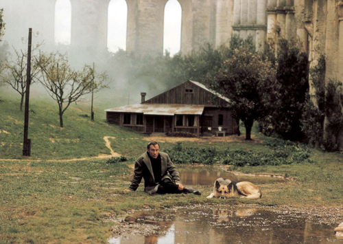 image du film COMPRESSION NOSTALGHIA DANDRE TARKOVSKI.