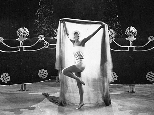 image du film COMPRESSION SALOM� DE CHARLES BRYANT ET ALLA NAZIMOVA.